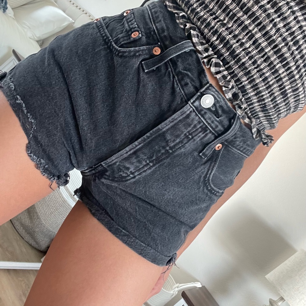 Levi's Black Jean Shorts for Women 25